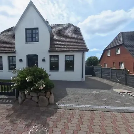 Apartment Urterkunft *